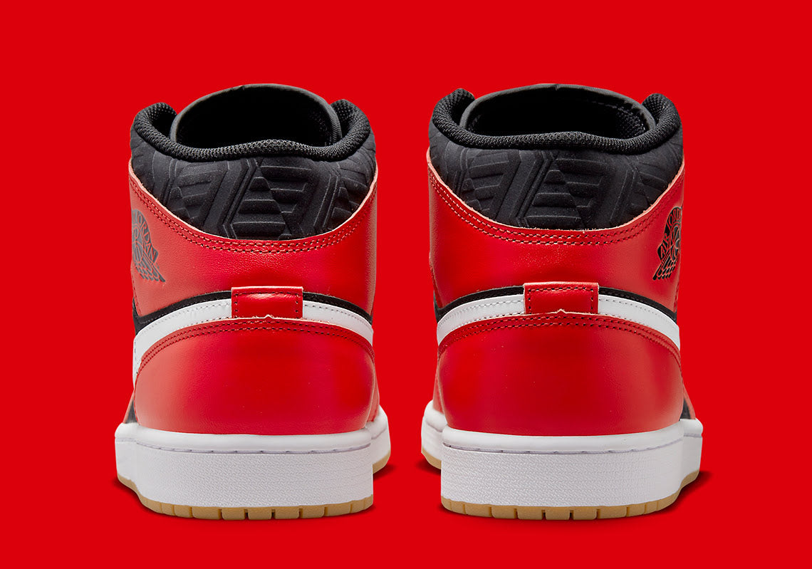 Air Jordan 1 Mid Christmas